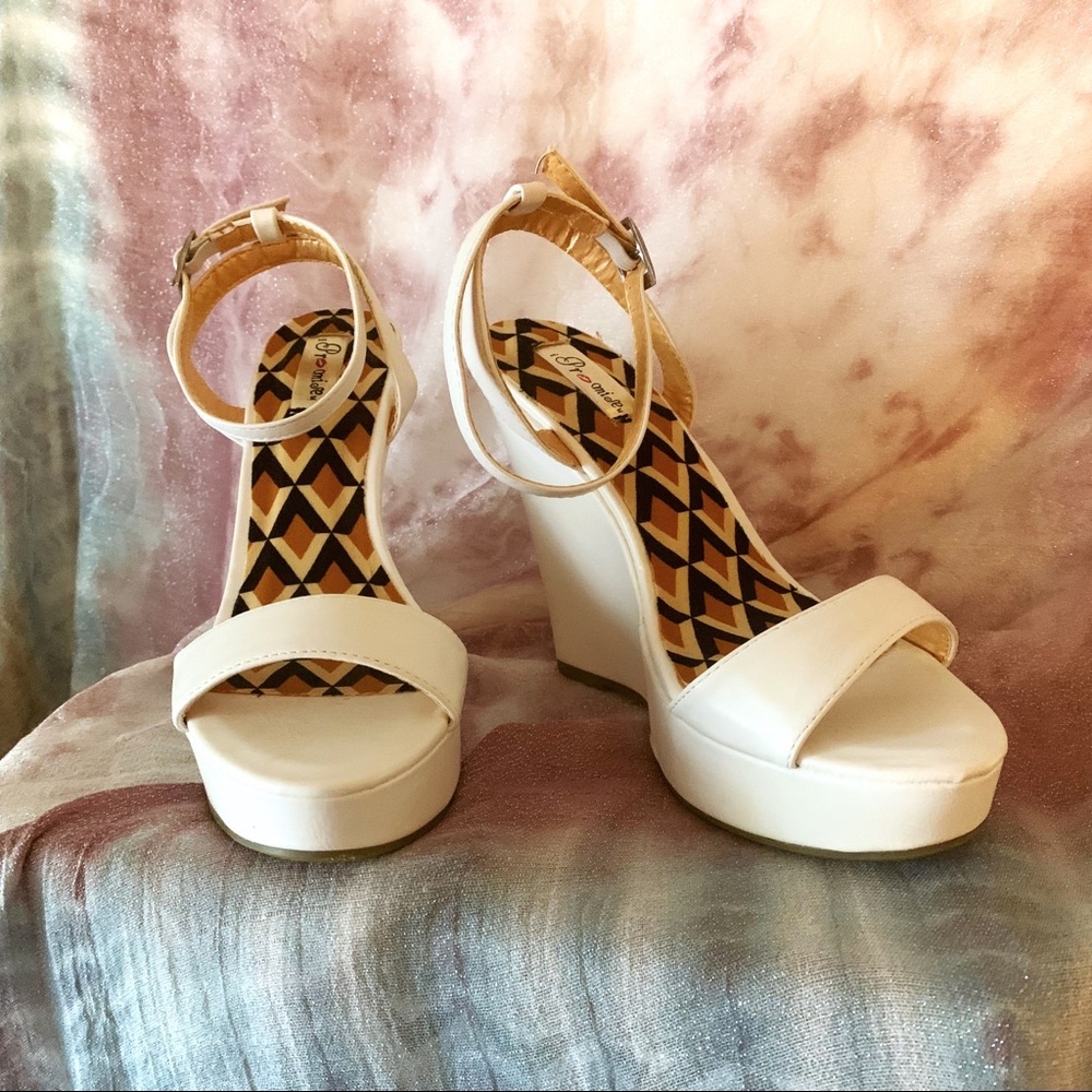 Crisp White Wedges